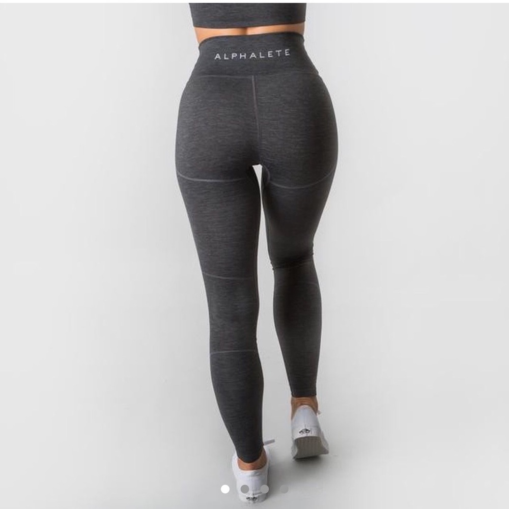Alphalete small OG Revival Seamless Leggings